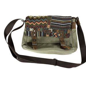 DaVan Co Mackenzie Canvas Shoulder Bag Green Aztec Inspired Accent Leather Trim